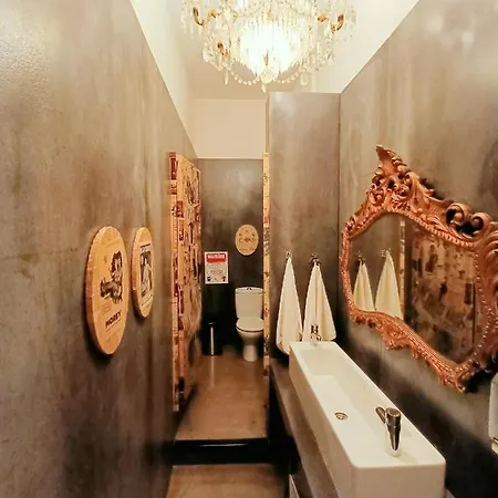 The Pessoa 3* Lisbon