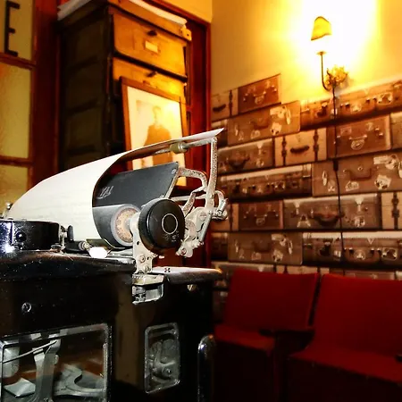 The Pessoa 3* Lisbon